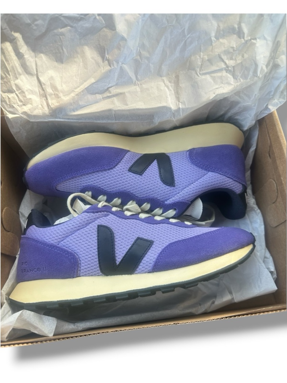 Veja Lavender and Black Rio Branco II Sneakers size 7/38 NIB! - Picture 5 of 8